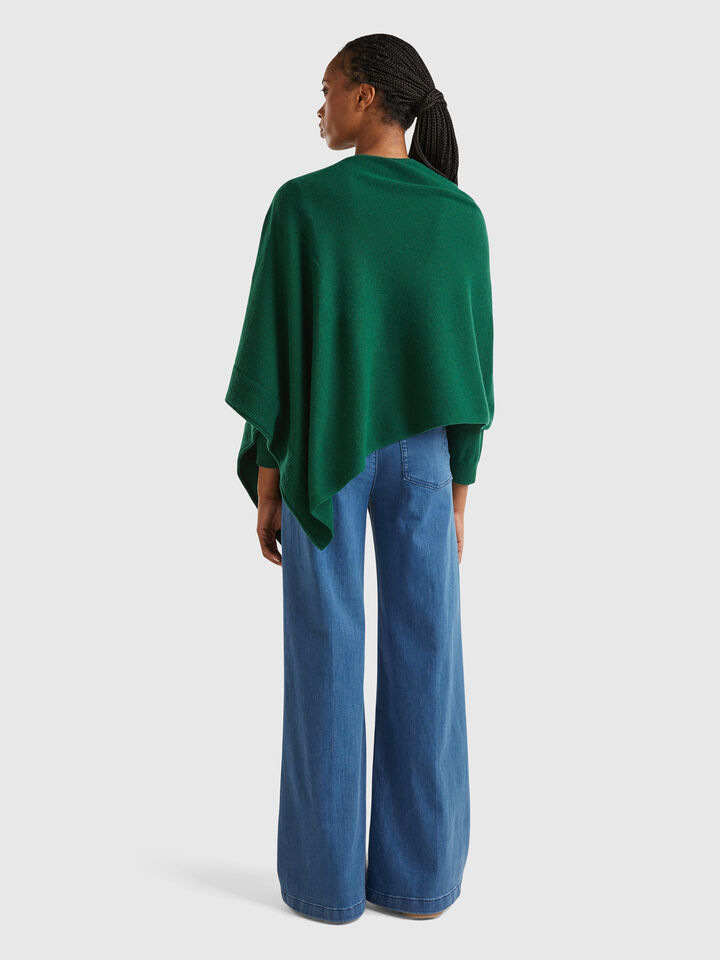 CAPE Mujer image number 2